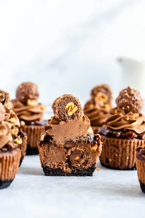 Mini Ferrero Rocher Stuffed Nutella Cheesecakes | Queenslee Appétit