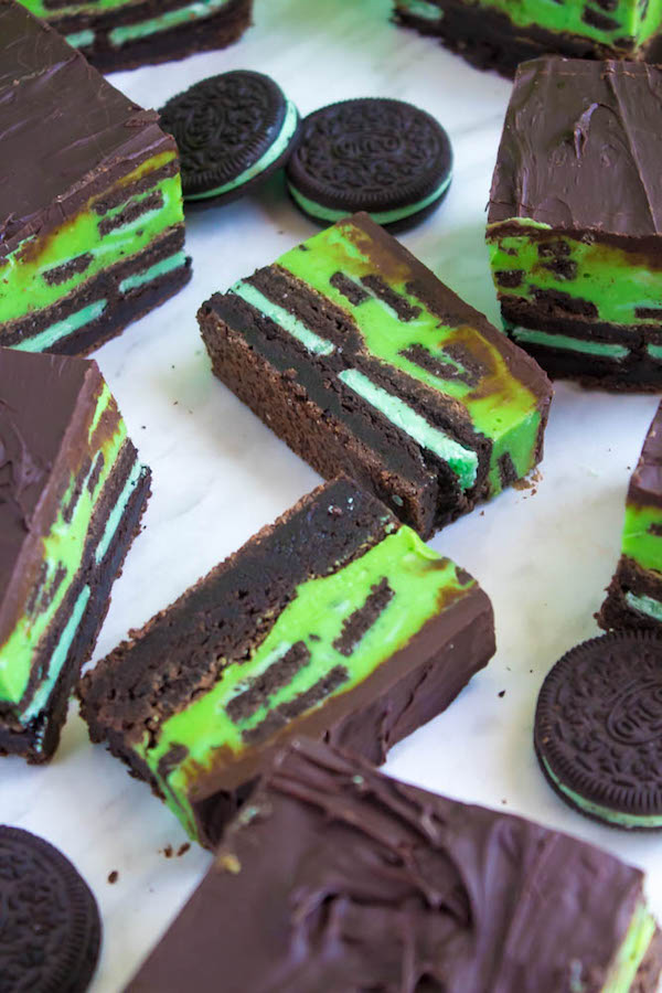 Mint Oreo Fudge Brownies ~ Recipe | Queenslee Appétit