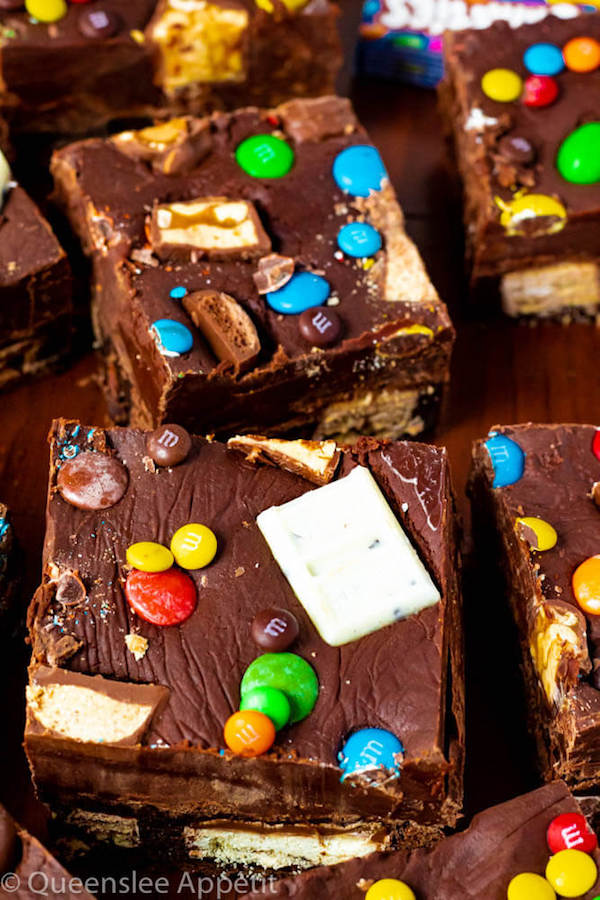 Halloween Candy Fudge Brownies ~ Recipe | Queenslee Appétit