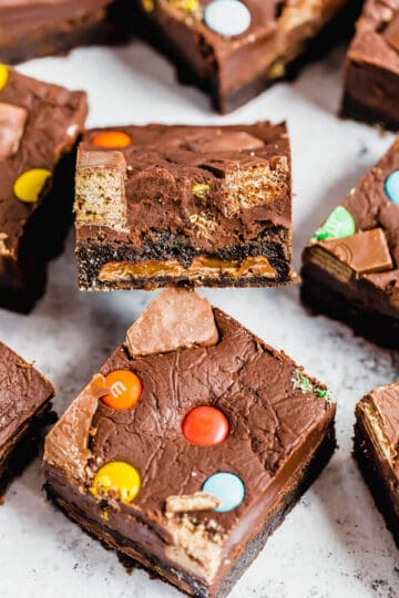 Halloween Candy Fudge Brownies ~ Recipe | Queenslee Appétit