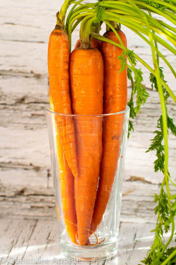 Perfect Carrot Cake with Cream Cheese Frosting | Queenslee Appétit