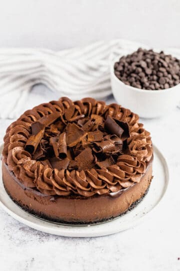 Chocolate Lovers Cheesecake ~ Recipe | Queenslee Appétit