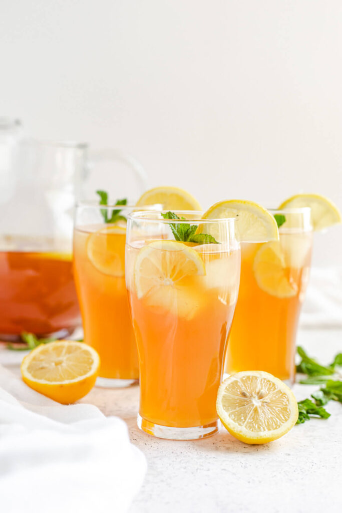 Homemade Lemon Iced Tea | Queenslee Appétit