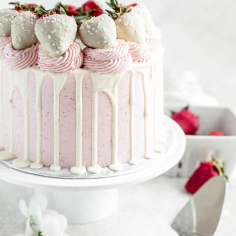 White Chocolate Covered Strawberry Cake | Queenslee Appétit