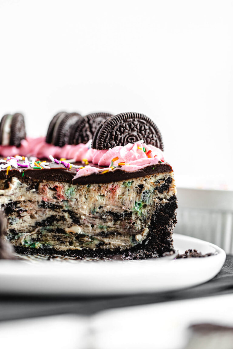 Birthday Cake Oreo Cheesecake | Queenslee Appétit