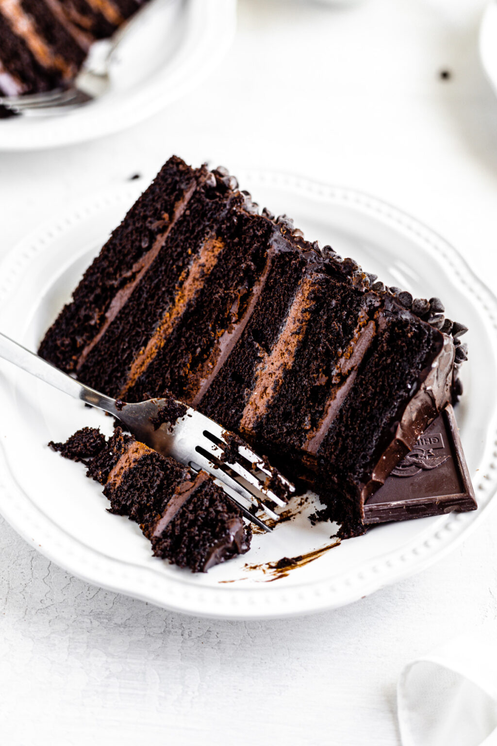 Ultimate 6-Layer Chocolate Fudge Cake | Queenslee Appétit